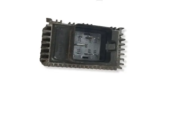 Opel Meriva A Glow plug pre-heat relay 51299018B 01155354