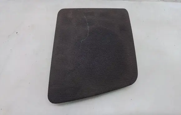 Side speaker trim/cover