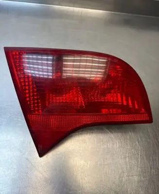 Audi A4 S4 B7 8E 8H Tailgate rear/tail lights 8E9945093 484501 LO749001