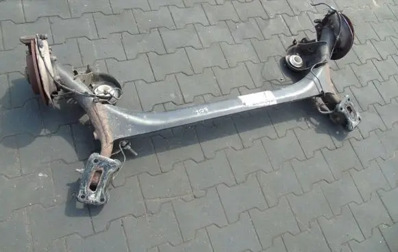 Peugeot 207 Rear axle beam with reductor 