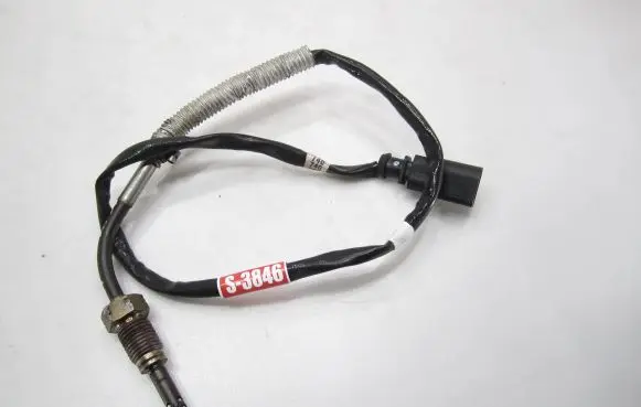 Volkswagen Tiguan Lambda probe sensor 04L906088DQ