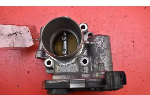Opel Mokka X Throttle body valve 55565489