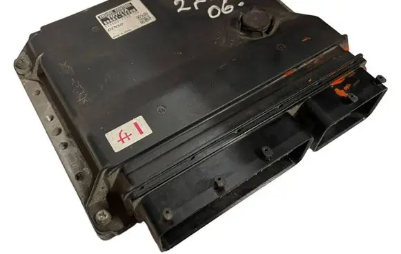 Lexus IS 220D-250-350 Engine control unit/module 8966153700 1758007702
