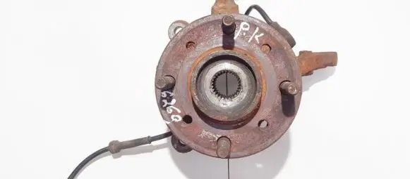Mitsubishi Carisma Front wheel hub