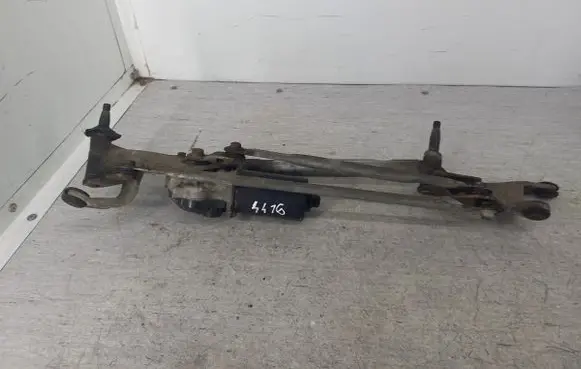 Nissan Primera Front wiper linkage 