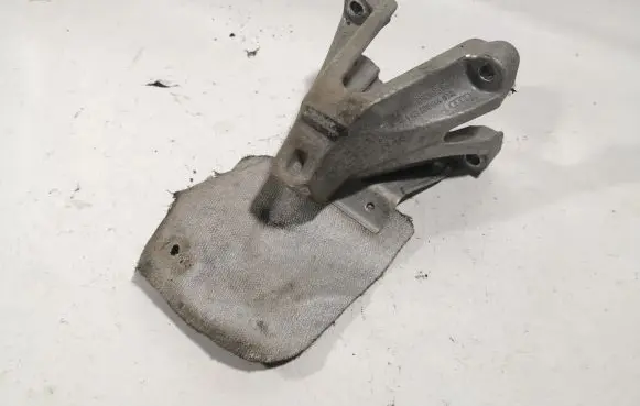 Audi A5 Sportback 8TA Engine mounting bracket 8K0199307BH