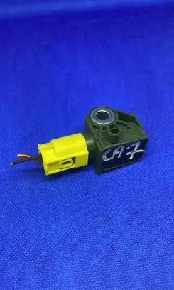 Mercedes-Benz E W212 Airbag deployment crash/impact sensor A1729056000