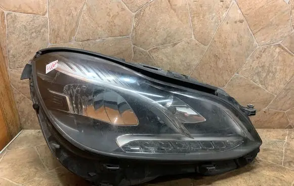 Mercedes-Benz E W212 Headlight/headlamp A2128202039