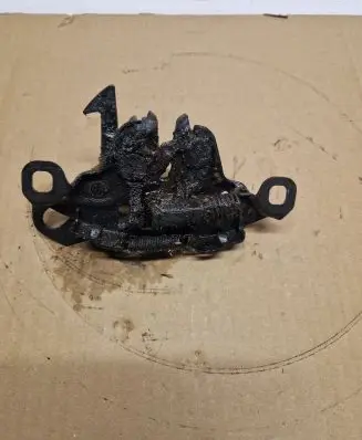 Nissan Navara D40 Engine bonnet/hood lock/catch