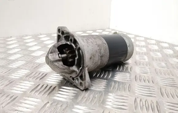 Opel Insignia A Starter motor 55585237