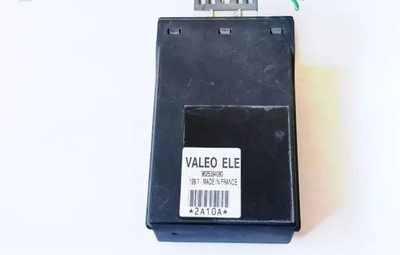 Peugeot Partner Door central lock control unit/module 9625394080