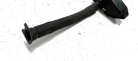 Windshield washer spray nozzle