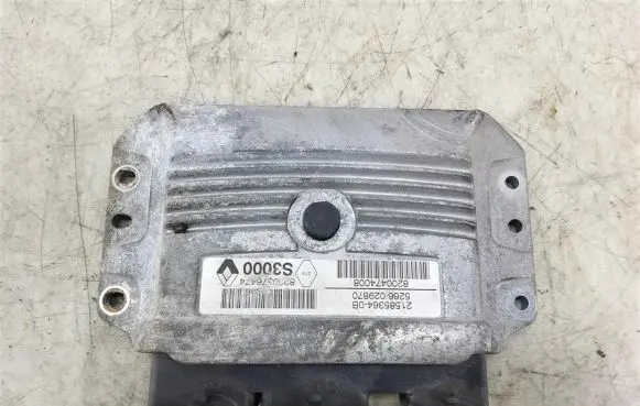 Renault Modus Engine control unit/module 8200474008
