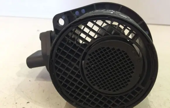 Audi A6 S6 C5 4B Mass air flow meter 074906461B 0281002461 1J0129574