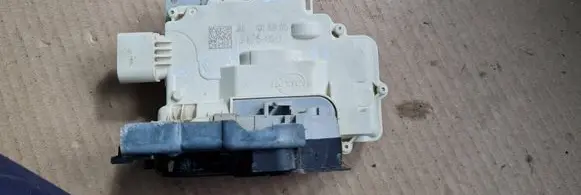 Audi A6 S6 C7 4G Rear door lock 4G0839015A