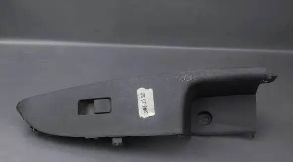 Mazda 2 Electric window control switch D65166370