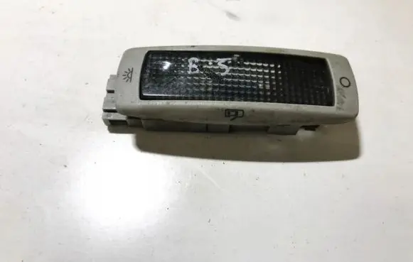 Volkswagen PASSAT B5 Rear seat light 3b0947291