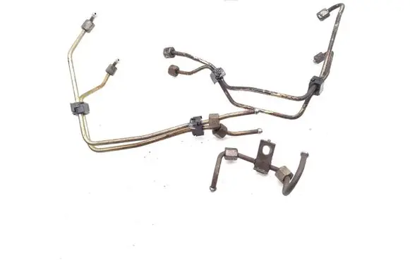 Mazda 2 Fuel injector supply line/pipe 
