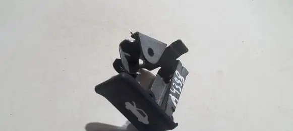 Honda CR-V Engine bonnet (hood) release handle