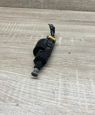 Opel Zafira A Clutch pedal sensor 09132299