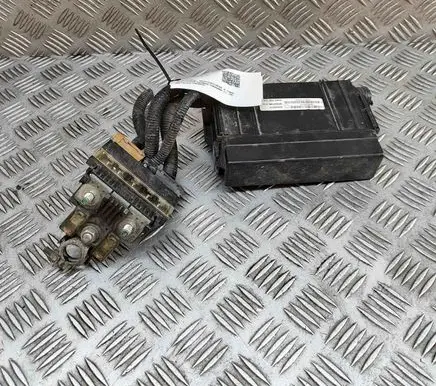 Mercedes-Benz X-class W470 Current control relay 240125XE8D