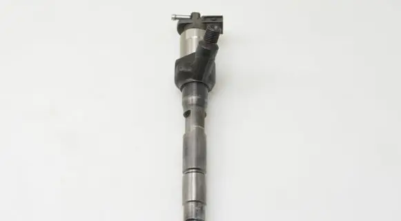 Mazda 6 Fuel injector R2AA13H50