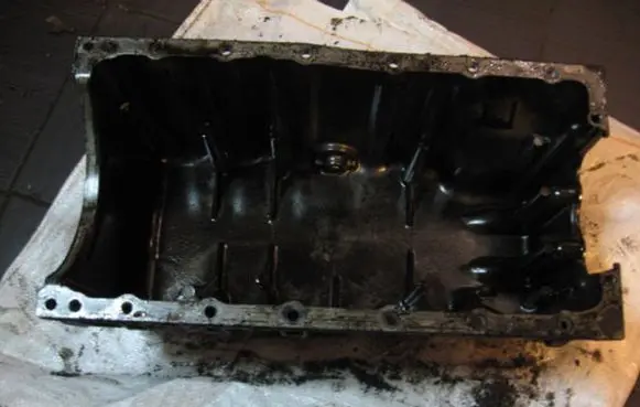 Oil sump