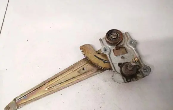 Toyota Corolla E120 E130 Front door window regulator with motor 