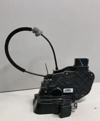 Volvo V50 Front door lock 30699793