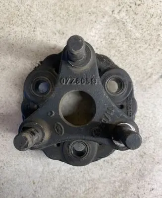 Volkswagen Phaeton Prop shaft universal joint 07Z865B