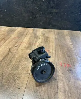 Mercedes-Benz C W204 Power steering pump
