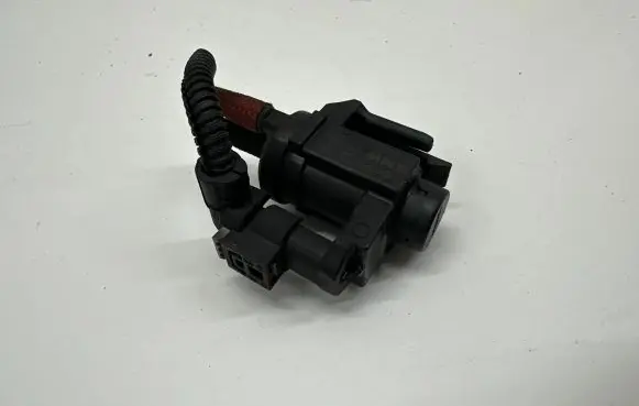 Vacuum valve