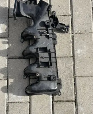 Peugeot 407 Intake manifold 0361N3
