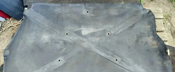 Mitsubishi Pajero Engine bonnet/hood sound/heat insulation 