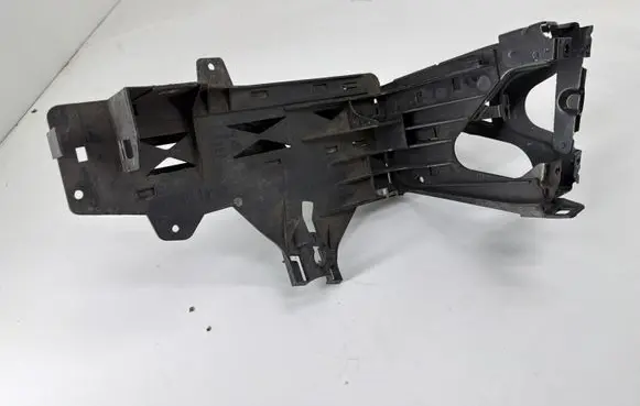BMW 5 F10 F11 Headlight/headlamp mounting bracket 7200794