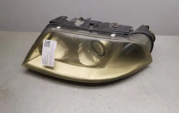 Volkswagen PASSAT B5.5 Headlight/headlamp 3B0941015AN