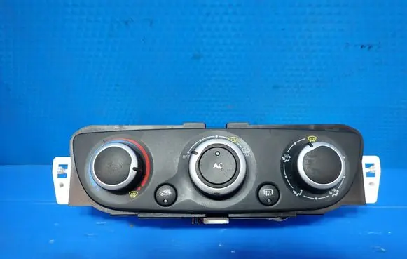 Renault Scenic III - Grand scenic III Climate control unit E1072183A 12032711 1203271