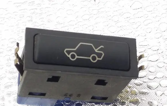 BMW 5 E39 Other switches/knobs/shifts 61318365579 03052500 459700