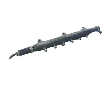 Volvo XC90 Fuel main line pipe 8658252 0445215010