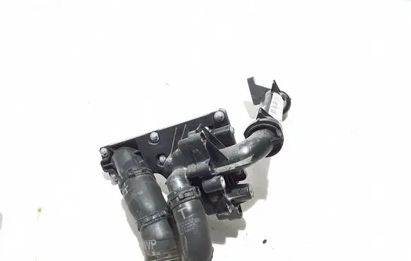 Mercedes-Benz GLE W167 Thermostat/thermostat housing A2562002000