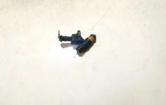 Fuel injector