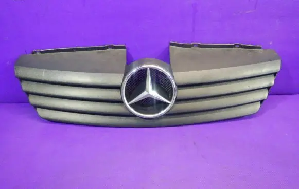 Mercedes-Benz Vaneo W414 Front bumper upper radiator grill A4148800085
