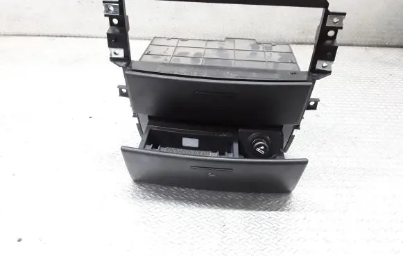 Car ashtray