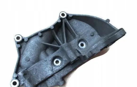 Citroen C4 Grand Picasso Generator/alternator bracket 