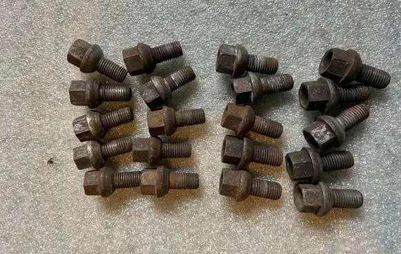Mercedes-Benz E W210 Nuts/bolts 