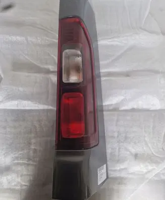Renault Trafic III (X82) Rear/tail lights