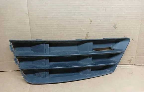 Audi A4 S4 B9 Front bumper lower grill 8W0807681B