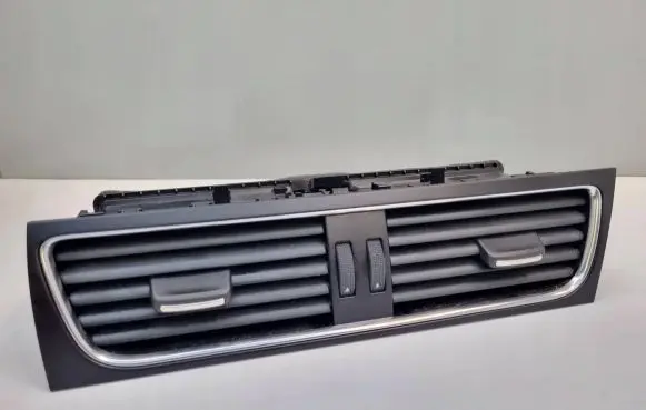 Audi A5 Sportback 8TA Dash center air vent grill 8T2820951B