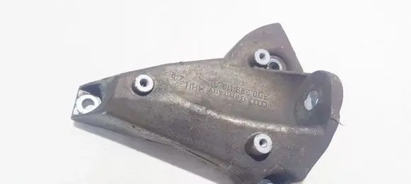 Audi A6 S6 C5 4B Engine mounting bracket 8d0399113at