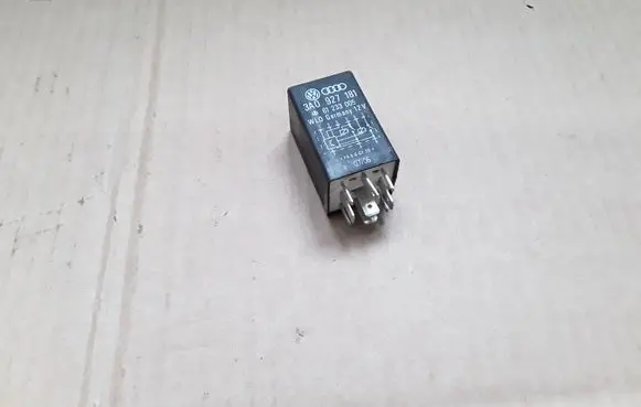 Volkswagen Transporter - Caravelle T5 Other relay 3A0927181 61233005